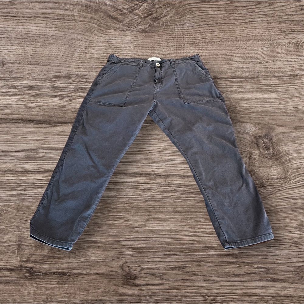 Pistola Women’s Gray Cropped Pants Stretch Size 33